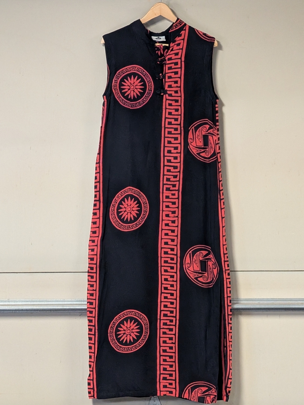 Hilo Hattie Rayon Floral Dress Hawaiian Sundress Long Shift Maxi Black Red Sz S